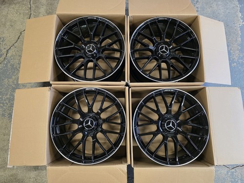 C63s alloy wheels black - alloy,